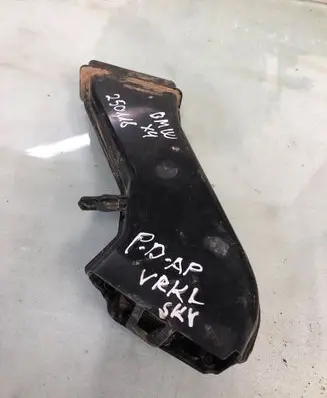 BMW X4 G02 Cabin air duct channel 7411522