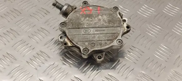 BMW X3 E83 Vacuum pump 1166754249801 68739010 LUK
