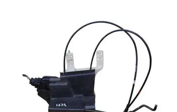 Hyundai Tucson JM Front door lock 
