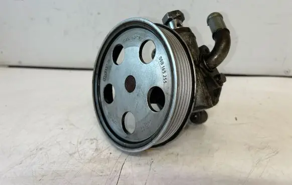 Audi A4 S4 B7 8E 8H Power steering pump 8E0145153