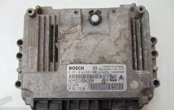 Peugeot 207 Engine control unit/module 9666171880 0281012526