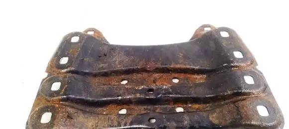 Mercedes-Benz S W220 Engine mounting bracket