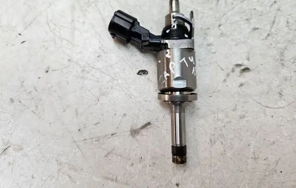 Renault Captur Fuel injector H8201141604 4350R0060