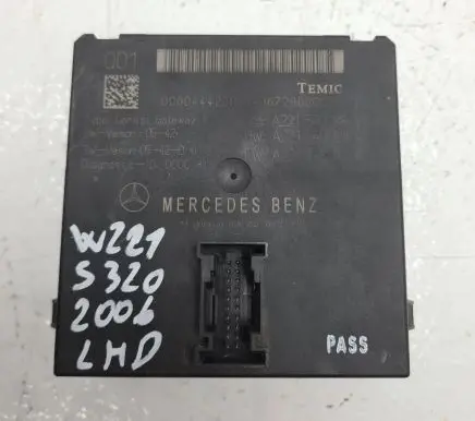 Mercedes-Benz S W221 Gateway control module A2215408845 A22144810 A2215408945