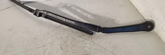 BMW 3 E90 E91 Front wiper blade arm