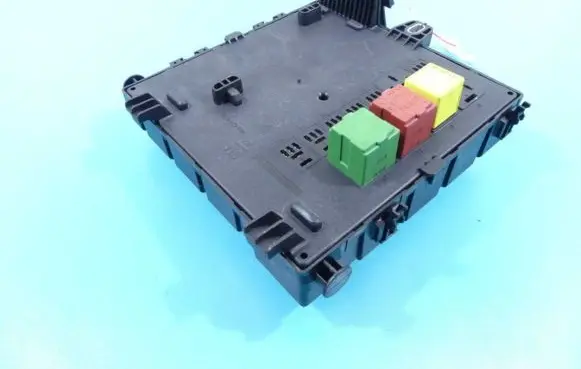 Opel Vectra C Central body control module 13170894 IMPRK1280490