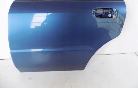 Subaru Impreza II Rear door