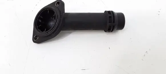 Volkswagen PASSAT B5.5 Engine coolant pipe/hose 06B121121