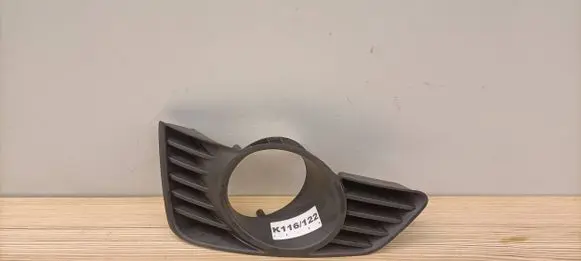 Opel Tigra B Front bumper lower grill 93162188