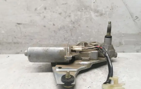 Mazda 626 Rear window wiper mechanism 