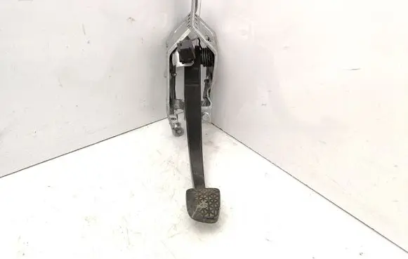 Clutch pedal