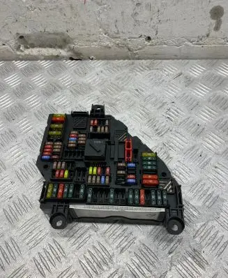 BMW 5 GT F07 Fuse module 9264924 04177581 417033451
