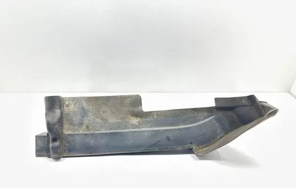 Audi Q7 4M Fender end trim 4M0821169B