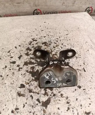 KIA Sorento Rear door upper hinge