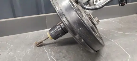 Renault Megane II Brake booster 8200157453