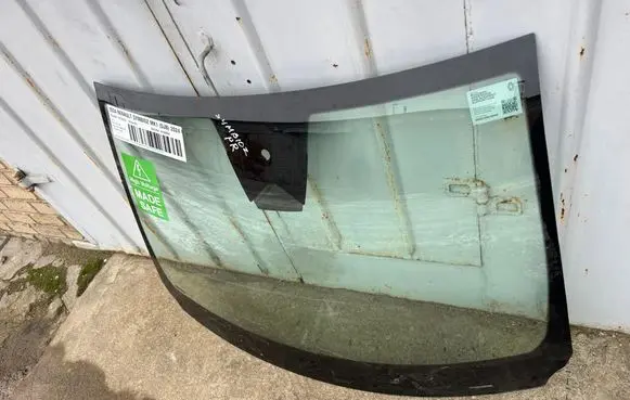 Renault Symbioz Front windscreen/windshield window WFFW