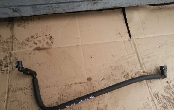 Mazda 5 Vacuum line/pipe/hose 