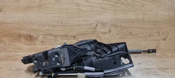 Volvo XC60 Front door lock 30799306