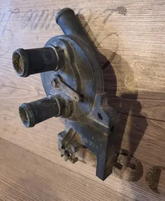 Volkswagen Transporter - Caravelle T4 Coolant heater control valve 701819809F