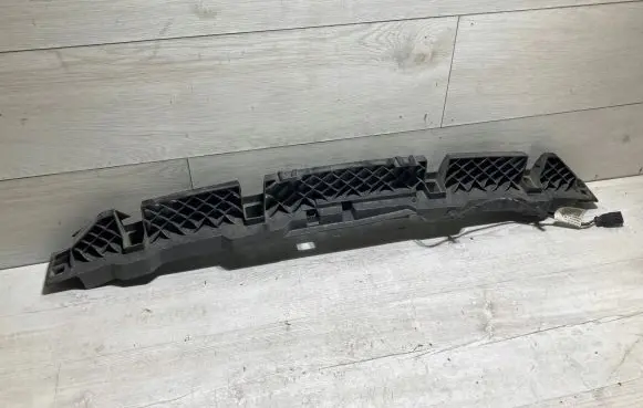 Volkswagen Beetle A5 Rear bumper mounting bracket 5C5807863A