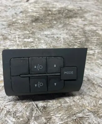 Fiat Ducato Headlight level height control switch