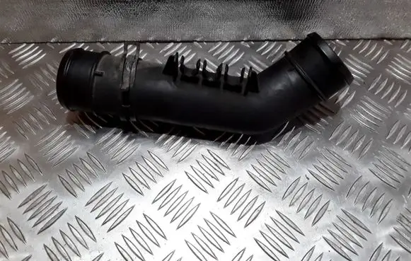 Volkswagen Caddy Turbo air intake inlet pipe/hose 3C0145770B