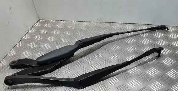 Mercedes-Benz E W212 Front wiper blade arm A2128200944 A2128201344