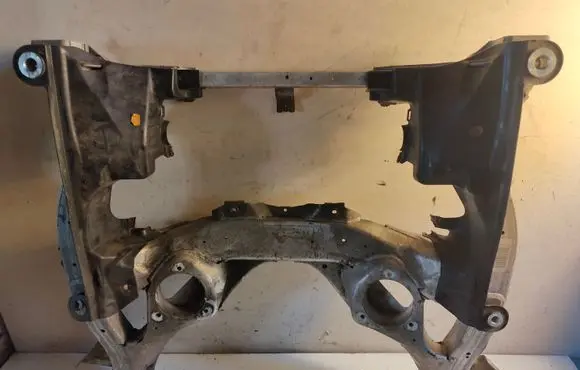 BMW 5 F10 F11 Front subframe 2121644