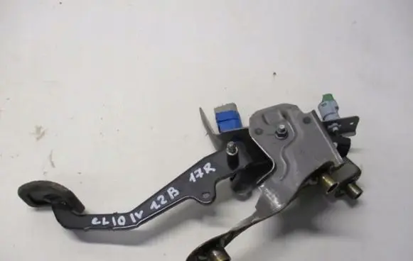Clutch pedal