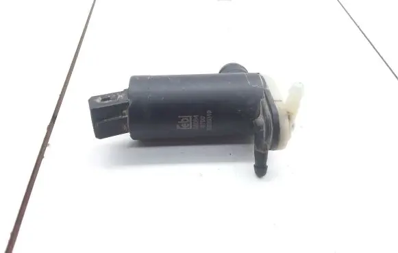 Ford Fiesta Windscreen/windshield washer pump 06084 3790