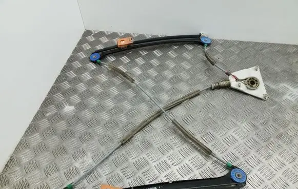 Audi A3 S3 A3 Sportback 8P Front door electric window regulator 8P3837462