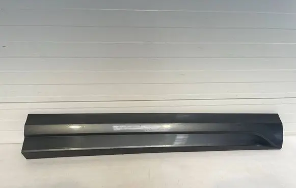 Audi Q3 8U Front door trim (molding) 8U0853960D