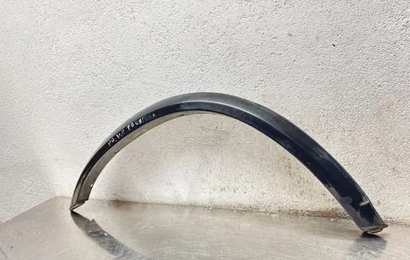 Opel Frontera B Front arch trim 91141793