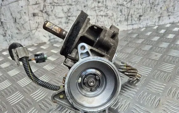 Mini One - Cooper Clubman R55 Other engine bay part 6783547