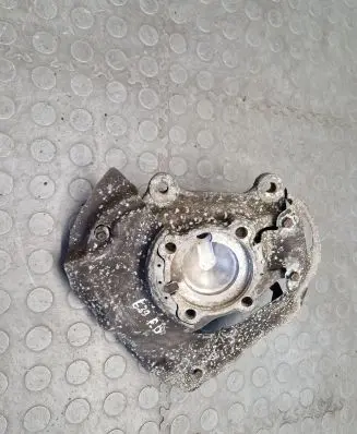 BMW 5 E39 Front wheel hub
