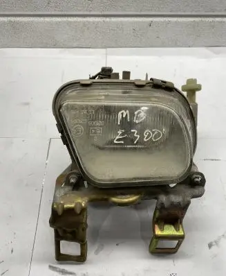 Mercedes-Benz E W210 Front fog light 1305621663