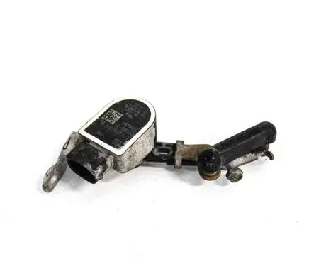 BMW 5 F10 F11 Air suspension front height level sensor 6784072