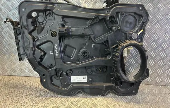 Chrysler Pacifica Front window lifting mechanism without motor 3041905 22JUN2017