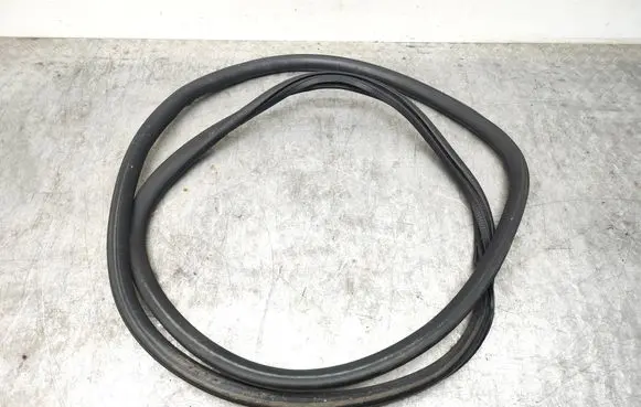 Front door rubber seal