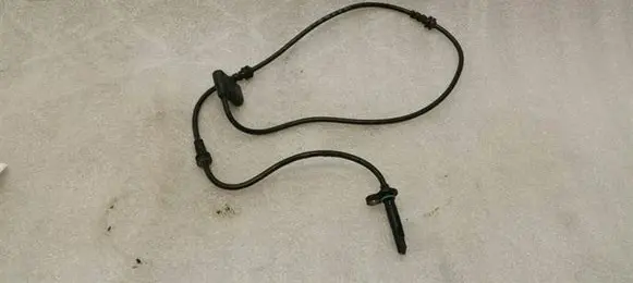 Mercedes-Benz C W205 ABS brake wheel speed sensor A2059058103