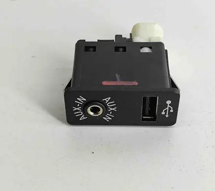 BMW 5 F10 F11 AUX in-socket connector 9237653