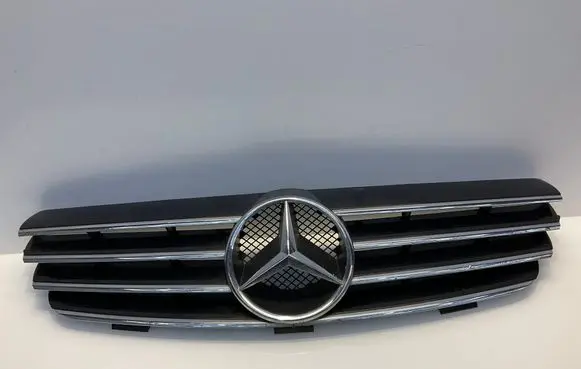 Mercedes-Benz CLK A209 C209 Front bumper upper radiator grill