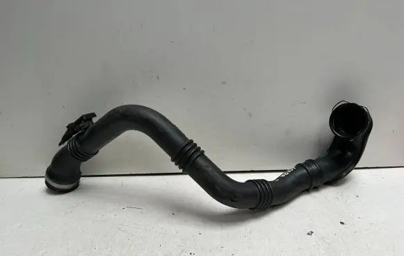 Opel Zafira C Intercooler hose/pipe 13310447 315616912