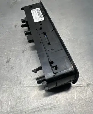 Mercedes-Benz ML W164 Electric window control switch A2518300290 03728360