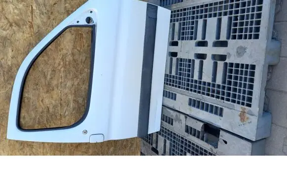 Peugeot Partner Front door