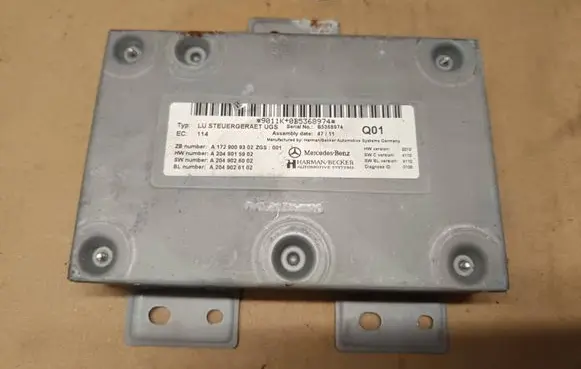 Mercedes-Benz E W212 GPS navigation control unit/module A1729009302 A2049026102 A2049015902
