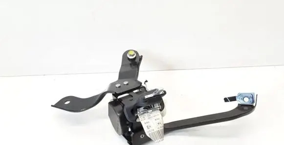 Honda CR-V Middle seatbelt (rear) A82480SWWGOY
