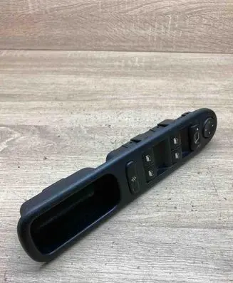 Peugeot 307 Electric window control switch 96351623XT