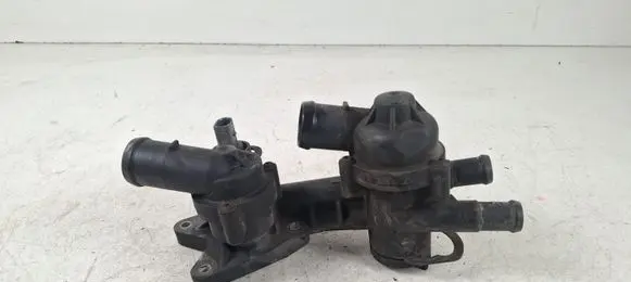 Volkswagen Jetta VI Thermostat/thermostat housing 03C121118