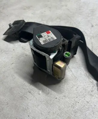 Mercedes-Benz E W211 Front seatbelt 605369200